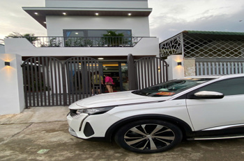 BÁN NHÀ MÊ HẺM XE HƠI NÉ NHAU 181 QUANG TRUNG MẶT TIỀN
 Nhà mê kiên cố - thiết kế hiện đại - Full