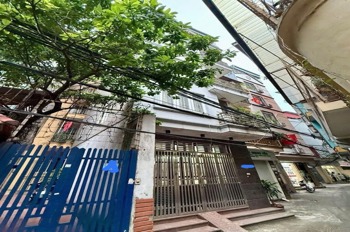 Bán nhà Trần Duy Hưng, Cầu Giấy: 30m2, Lô Góc, 8.6 Tỷ - Vị Trí Vàng