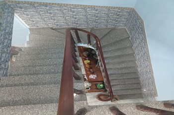 NHÀ 2 TẦNG BTCT - XÂY TƯỜNG 20CM - CÁCH ĐẠI HỌC TÀI CHÍNH MARKETING 50M - CÓ PN TRỆT - SÂN ĐỂ Ô TÔ