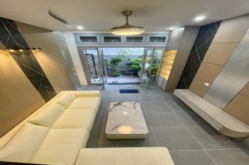 Nhà Đẹp Hoàng Hoa Thám: 46m² x 4 Tầng, Full Nội Thất, Ba Gác Đỗ Cửa