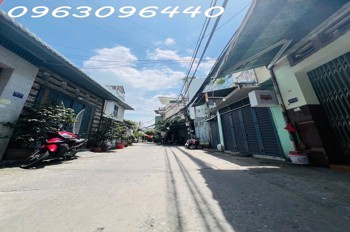 giảm sốc còn 6 tỷ 5 Bán dãy nhà 2 tầng hẻm xe hơi gần Bùi Văn Ba Quận 7 thu nhập cho thuê ổn định