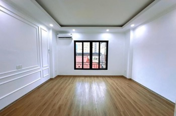 Pháo đài Láng, Đống Đa - Biệt thự 6 tầng, thang máy, mặt tiền 4m - Giá thương lượng