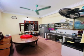 Bán Nhà Phân Lô Quan Hoa 44m2, 4 Tầng, Ô Tô Đỗ Cửa, Giá 12.3 Tỷ