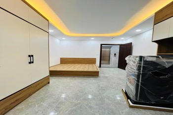 Nhà 7 Tầng, Thang Máy, 15 Phòng - Cho Thuê 80 Triệu/Tháng - Vị Trí Đắc Địa