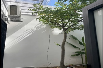 Nhà cấp 4 mặt tiền Nguyễn Đình Chiểu . DT:106m , ngang 5m