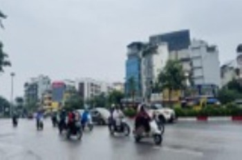 Bán nhà lô góc Nguyễn Chí Thanh - Vỉa hè ô tô - Kinh doanh sầm uất