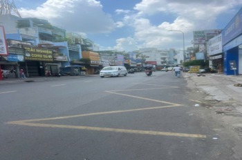 Bán Gấp Mặt Tiền Lạc Long Quân, Quận Tân Bình - Vị Trí Đắc Địa, Giá Tốt