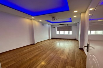 Bán nhà 5PN, 2 Mặt Tiền Nguyễn Biểu Q5 - Sát Q1, Sổ Riêng - Giá 9.8 Tỷ