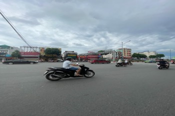 Siêu Vị Chí - Vị Trí Đắc Địa, Nhà 4 Tầng, Giá Chỉ 11 Tỷ