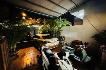 NHÀ ĐẸP PHÂN LÔ Ô TÔ CHÁNH- ĐỖ Phố  Bồ Đề 122 m2 X 4 tầng X 21.2 tỷ Long Biên