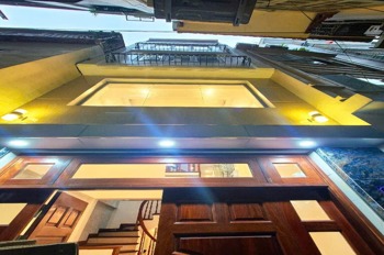 Nhà đẹp 5 tầng, 4 phòng ngủ tại Ba Đình - Giá Hợp Lý