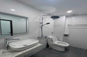 Nhà 4 Tầng, 40m2, Quận Thanh Xuân - 8.8 Tỷ - Vị Trí Đắc Địa