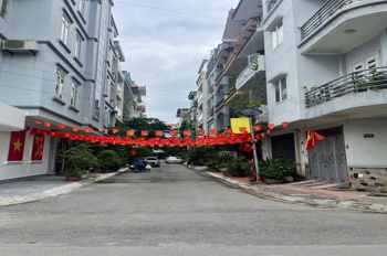 TRUNG TÂM VĂN QUÁN - PHÂN LÔ - Ô TÔ TRÁNH - VỈA HÈ - KINH DOANH - NHÀ 2 THOÁNG giá nhỉnh 12 tỷ