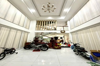 Bán nhà Hóc Môn 41m2, 2 Lầu, Kinh Doanh Tốt - Giá 3x Tỷ