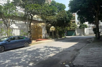 Bán Tòa Văn Phòng Tứ Hiệp Thanh Trì - 250m2, 7 Tầng, Thang Máy, Mặt Tiền 12m