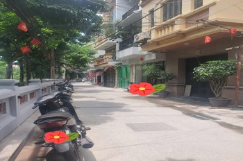 Bán nhà chính chủ view hồ Ngọc Hà - Vị trí đắc địa Ba Đình