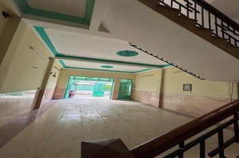 Bán nhà Tân Bình: 3 tầng, 65m2, Hẻm xe hơi, Giá 9.5 tỷ
