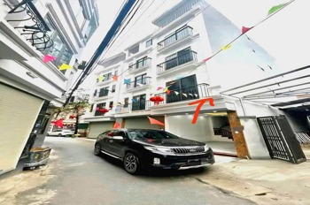 Nhà 40m² 5 Tầng, Vị Trí Đẹp, Ôtô Tránh - Giá 8 Tỷ