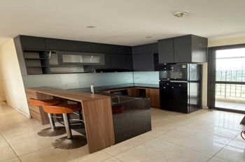 Bán căn hộ 3 phòng ngủ Vinhomes D’Capitale - View hồ - Giá tốt