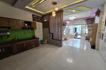 🔥 Nhà Quận 8 Giá Dưới 4 Tỷ - Vị Trí Đắc Địa, Tiện Nghi Vượt Trội