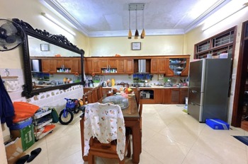 Nhà phố Lạc Long Quân 5 tầng, 5.6m, Ngõ thông ô tô, Giá 19.5 tỷ