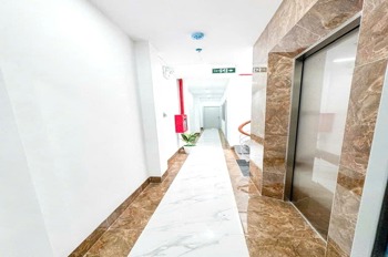 Bán tòa căn hộ dịch vụ 7 tầng Phú Diễn - Dòng tiền 90tr/tháng, Sát Mặt Phố