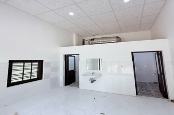 Nhà cấp 4 . 2 mặt tiền đường Mân Quang 6 . DT:102m . Ngang 6m