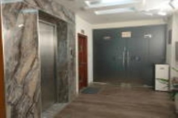 Bán Tòa Building Phố Trần Thái Tông, 130m2 Mặt Tiền 8m, Vị Trí Đắc Địa Quận Cầu Giấy