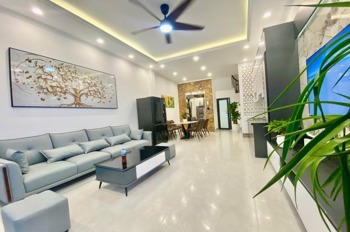 Bán Nhà Đàm Quang Trung, Long Biên: 6 Tầng, Ô Tô Đỗ Cổng, Full Nội Thất - 11 Tỷ
