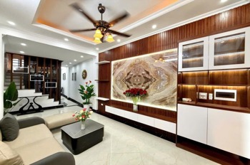 Bán nhà Minh Khai, 40m2, lô góc, ô tô tránh, kinh doanh đỉnh, giá chỉ 1x tỷ