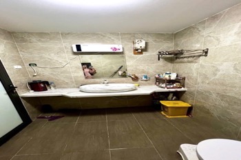 Nhà Đẹp Tôn Đức Thắng, Đống Đa: 33m2, 5 Tầng, Giá 6.95 Tỷ - Ngõ Ba Gác