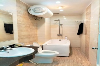 Bán nhà siêu hiếm Láng Hạ: 10 tầng, 125m2, mặt tiền 7m, view hồ Hoàng Cầu