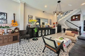 Bán Gấp Nhà Góc 2 Mặt Tiền Phú Nhuận - Giá Tốt - Vị Trí Đẹp