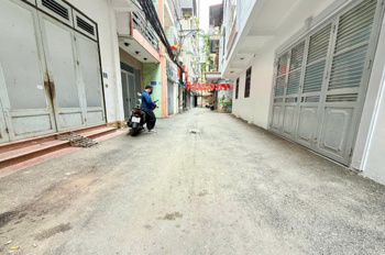PHỐ NGUYỄN KHÁNH TOÀN, NHÀ ĐẸP PHÂN LÔ, 2 THOÁNG, Ô TÔ ĐỖ CỬA – 4T, 46M2, NHỈNH 10 TỶ