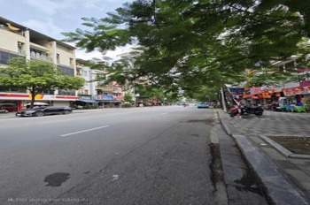 Bán Đất Tây Hồ - 125m2, C4, Gần Hồ Tây - Giá 20.9 Tỷ
