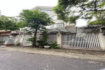 LOA LOA BÁN GẤP BIỆT THỰ LÀNG VIỆT KIỀU CHÂU ÂU MỘ LAO ,HÀ ĐÔNG VỊ TRÍ ĐẮC ĐỊA - KHU VIP HÀ ĐÔNG 