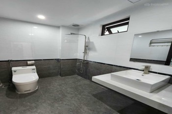 Nhà 5 Tầng, 6 Phòng Ngủ Vân Canh Giá 5.6 Tỷ - Vị Trí Đẹp, Gần Trường Học