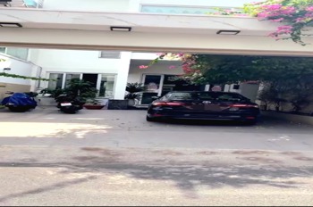 Bán Biệt Thự Mặt Tiền Bàu Cát, Quận Tân Bình - 200m²(6.8x30) - 40 tỷ TL
