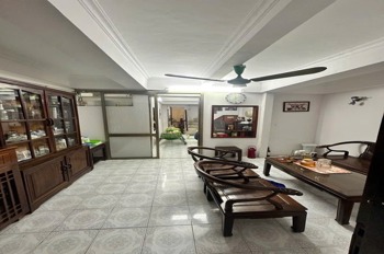 Bán Căn Hộ Tập Thể Thái Thịnh, Vĩnh Hồ, Đống Đa - 120m2, 4PN, Giá Tốt