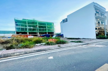 Chính chủ nhượng đất mặt tiền TP.HCM, Full thổ cư 76m², Sổ Hồng Riêng