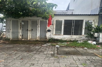 Lô đất mặt tiền đường Trần Thánh Tông . DT:104m . Ngang 5m