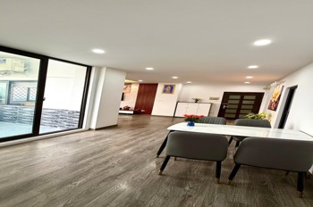 Chung Cư Nam Trung Yên 71m² 2PN - Giá 6.2 Tỷ - Full Nội Thất