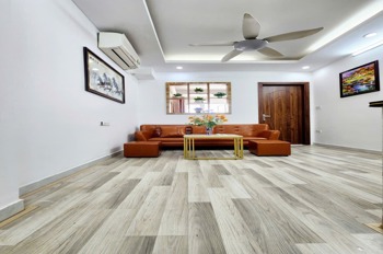 Bán Căn Hộ Mini 2 Phòng Ngủ Lạc Long Quân - Giá Chỉ 1.92 Tỷ