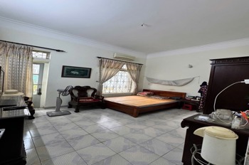 Bán nhà phố Hoàn Kiếm 4 tầng, 60m², MT5m, 22.2 tỷ - Vị trí đẹp, ô tô vào nhà