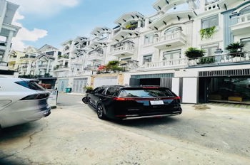 NHÀ HẺM Ô TÔ  NGAY THISSO MART  ĐẦY ĐỦ TIỆN ÍCH
