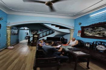 Bán nhà dân xây chắc chắn ngõ phố Chùa Quỳnh – Hai Bà Trưng , dân cư đông đúc, ở sướng, an sinh tốt