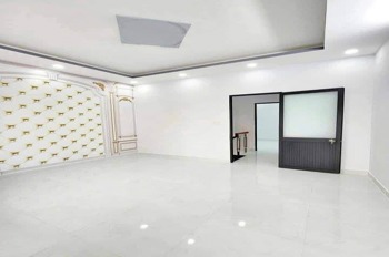 Bán Nhà Cấp 4 Quận 2 - Giá 5.2 Tỷ - Vị Trí Đắc Địa, Tiện Ích Vô Vàn