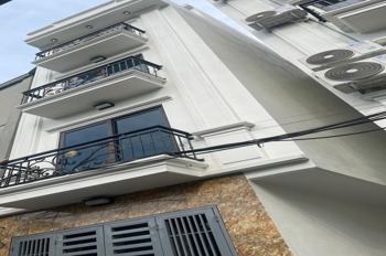 La Phù - Nhà 4 Tầng Góc, Sổ Đỏ - Gần Chợ, Trường, Aemall