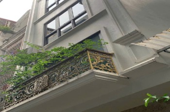 Bán Nhà Đẹp Nguyễn Khang - Yên Hòa - Cầu Giấy: 38m2, 12.5 Tỷ - Vị Trí Đắc Địa, Nội Thất Cao Cấp
