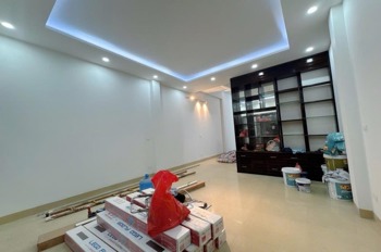 Bán nhà Minh Khai - Hai Bà Trưng: Ngõ Thông, Gần Ô Tô, Dân Xây Kiên Cố